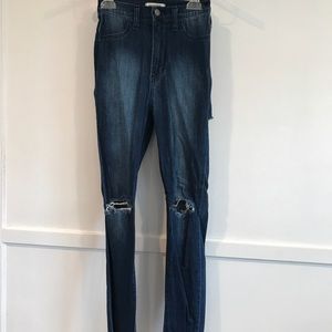 Distressed Skinny Jeans